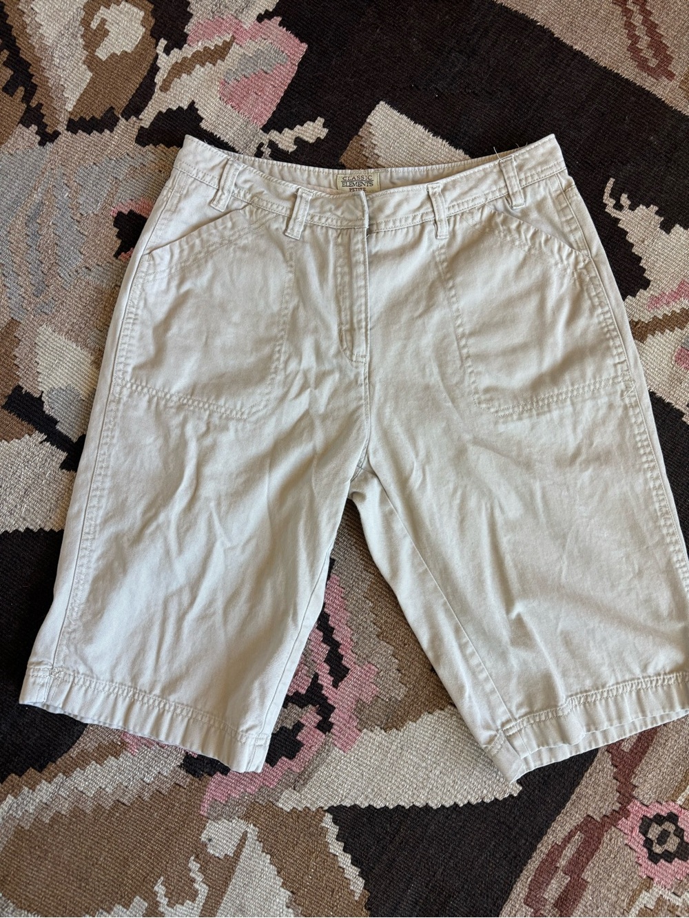 Vintage Women’s Knee-Length Cotton Shorts in Light Beige